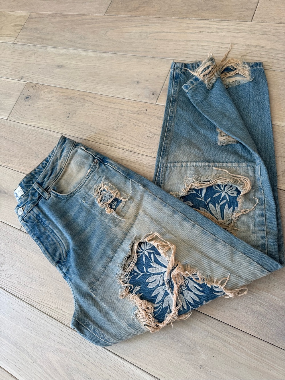 We The Free Light Blue Straight Leg Jeans with Floral Patch